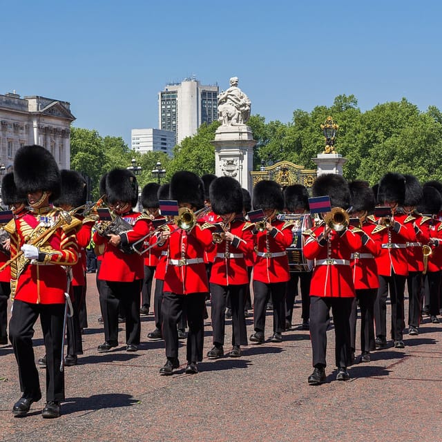 Changing of the Guard Walking Tour - Photo 1 of 7